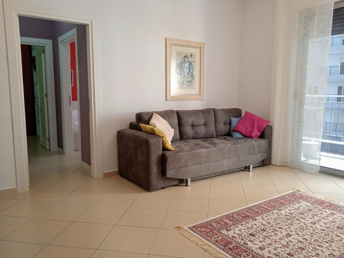 Artist S Apartment Vlore Luaran gambar