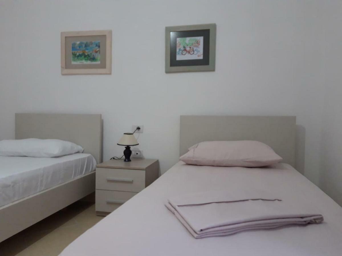 Artist S Apartment Vlore Luaran gambar