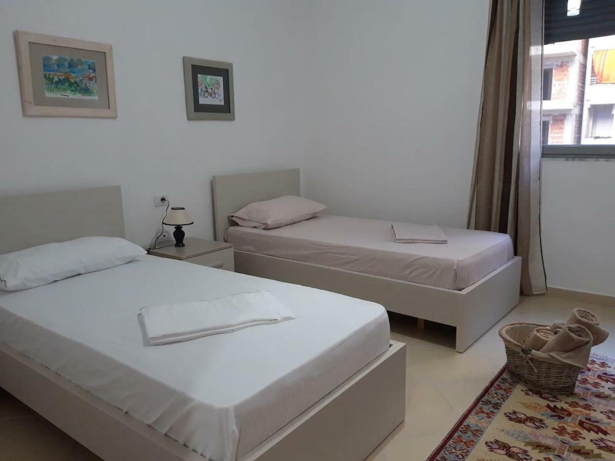 Artist S Apartment Vlore Luaran gambar